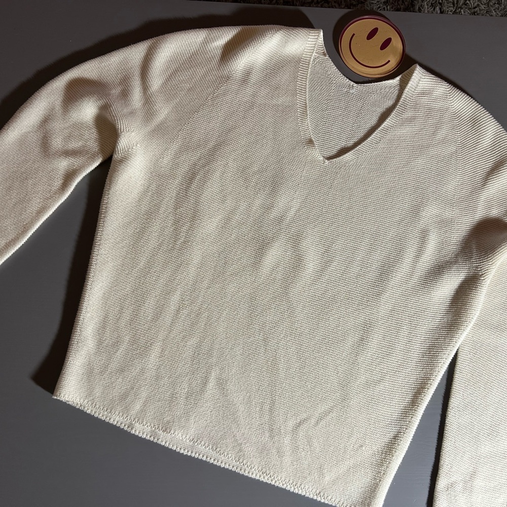 Cotton Uniqlo Cream V‑Neck Lightweight Knit Sweater